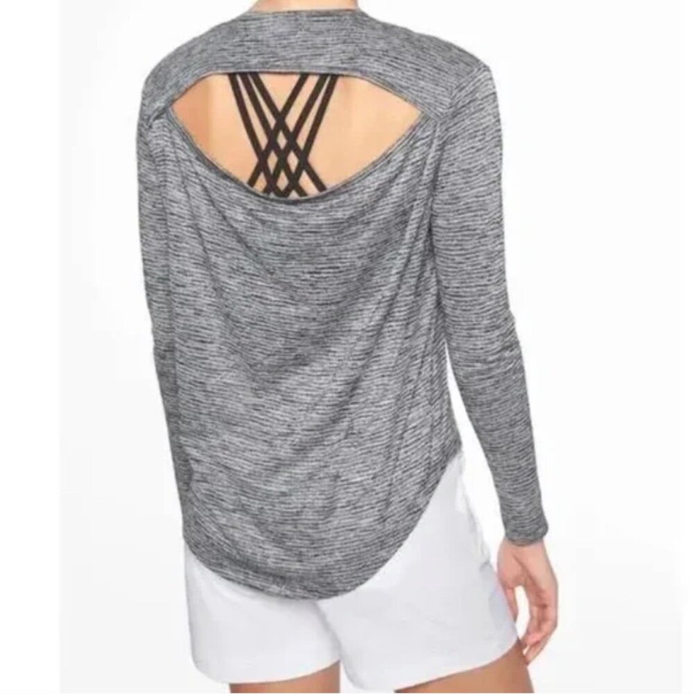 Athleta women's M‎ tall breezy cutout back long sleeve athletic top tee